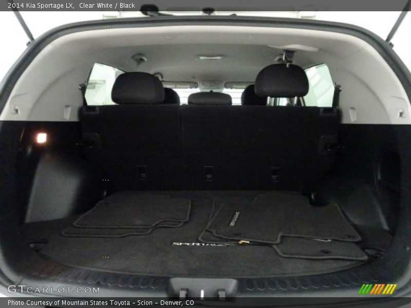 Clear White / Black 2014 Kia Sportage LX