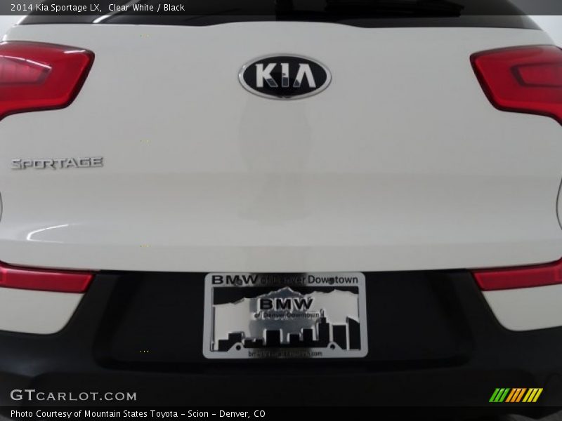Clear White / Black 2014 Kia Sportage LX