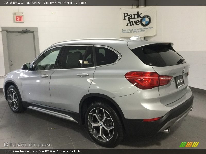 Glacier Silver Metallic / Black 2018 BMW X1 xDrive28i