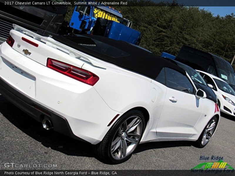Summit White / Adrenaline Red 2017 Chevrolet Camaro LT Convertible