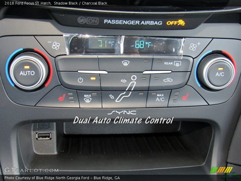 Shadow Black / Charcoal Black 2018 Ford Focus ST Hatch