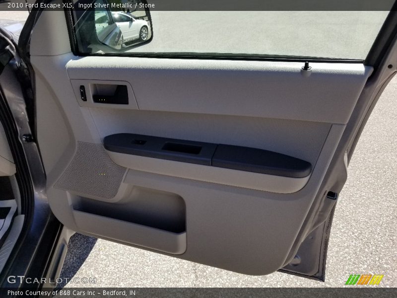 Ingot Silver Metallic / Stone 2010 Ford Escape XLS