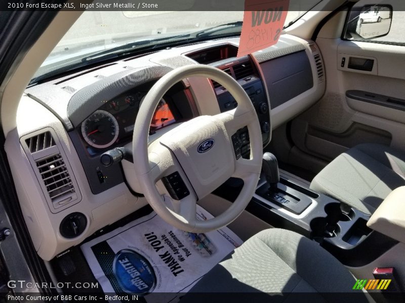 Ingot Silver Metallic / Stone 2010 Ford Escape XLS