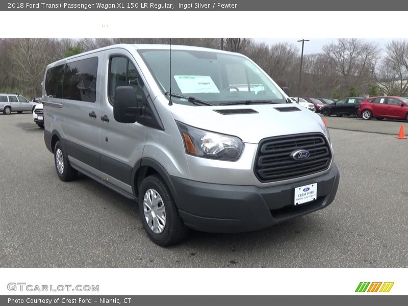 Front 3/4 View of 2018 Transit Passenger Wagon XL 150 LR Regular