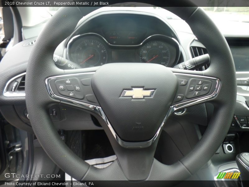 Pepperdust Metallic / Jet Black 2018 Chevrolet Cruze LT