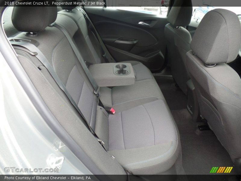 Pepperdust Metallic / Jet Black 2018 Chevrolet Cruze LT