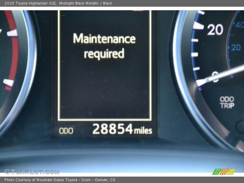 Midnight Black Metallic / Black 2016 Toyota Highlander XLE