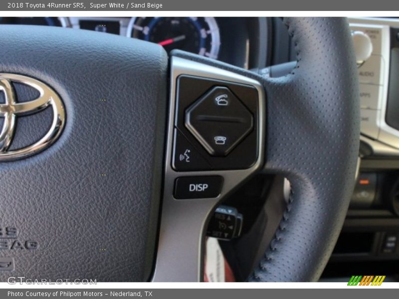 Super White / Sand Beige 2018 Toyota 4Runner SR5