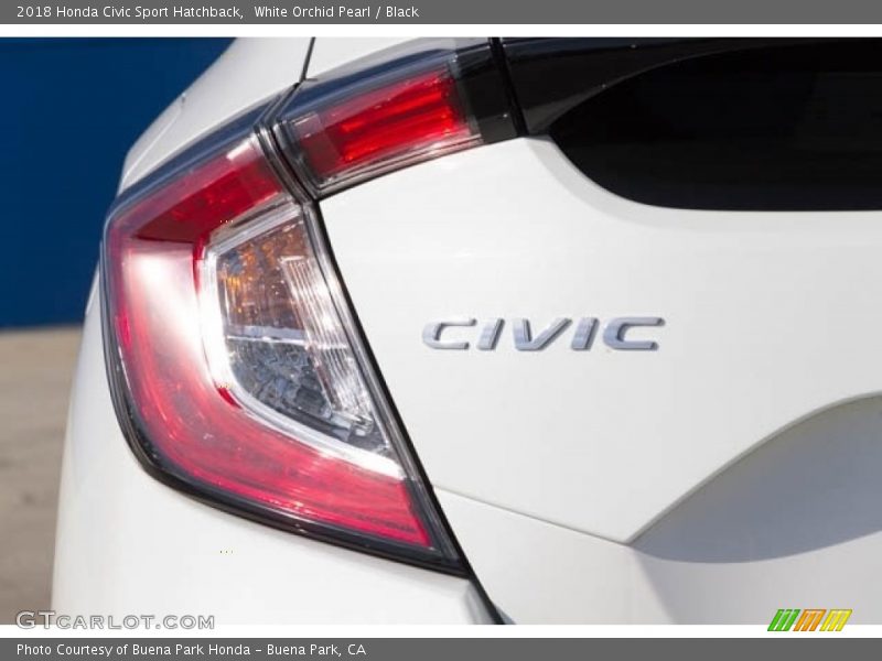 White Orchid Pearl / Black 2018 Honda Civic Sport Hatchback