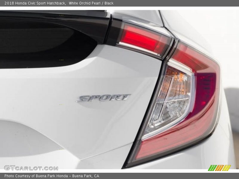 White Orchid Pearl / Black 2018 Honda Civic Sport Hatchback