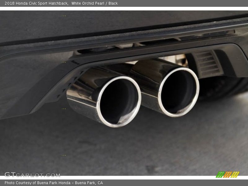 White Orchid Pearl / Black 2018 Honda Civic Sport Hatchback
