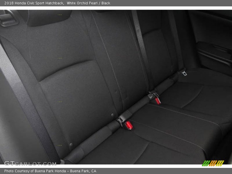 White Orchid Pearl / Black 2018 Honda Civic Sport Hatchback