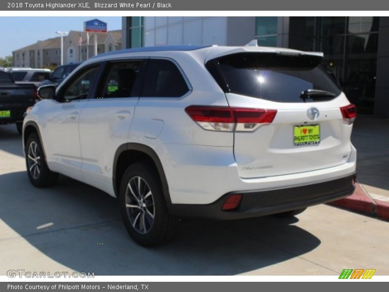 Blizzard White Pearl / Black 2018 Toyota Highlander XLE