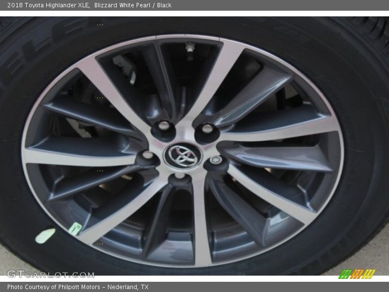 Blizzard White Pearl / Black 2018 Toyota Highlander XLE