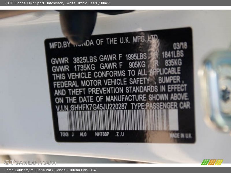 White Orchid Pearl / Black 2018 Honda Civic Sport Hatchback
