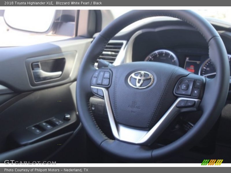 Blizzard White Pearl / Black 2018 Toyota Highlander XLE