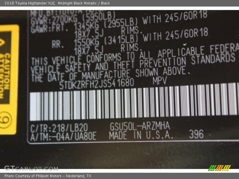 Midnight Black Metallic / Black 2018 Toyota Highlander XLE