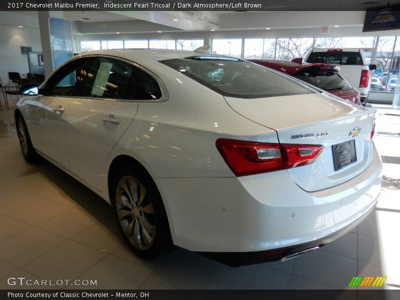 Iridescent Pearl Tricoat / Dark Atmosphere/Loft Brown 2017 Chevrolet Malibu Premier