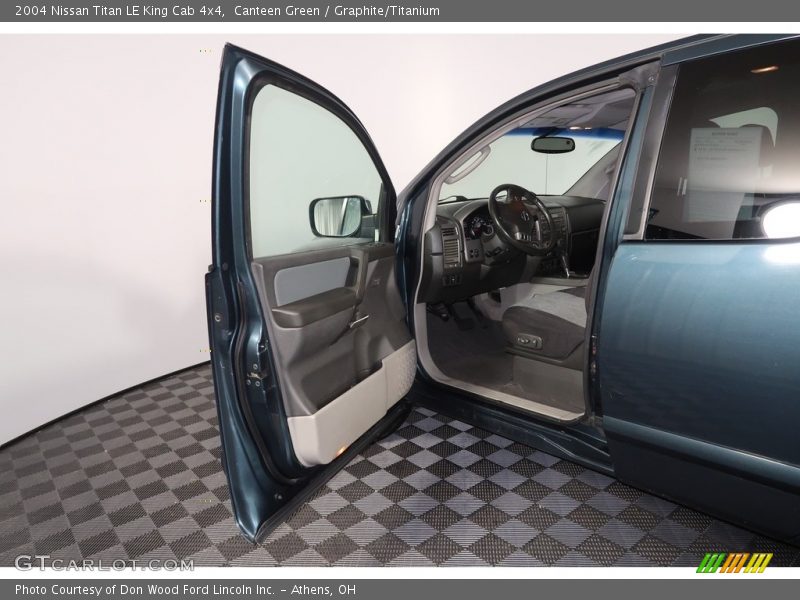 Canteen Green / Graphite/Titanium 2004 Nissan Titan LE King Cab 4x4