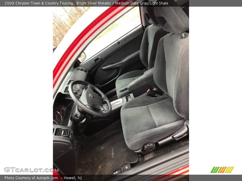 Bright Silver Metallic / Medium Slate Gray/Light Shale 2009 Chrysler Town & Country Touring