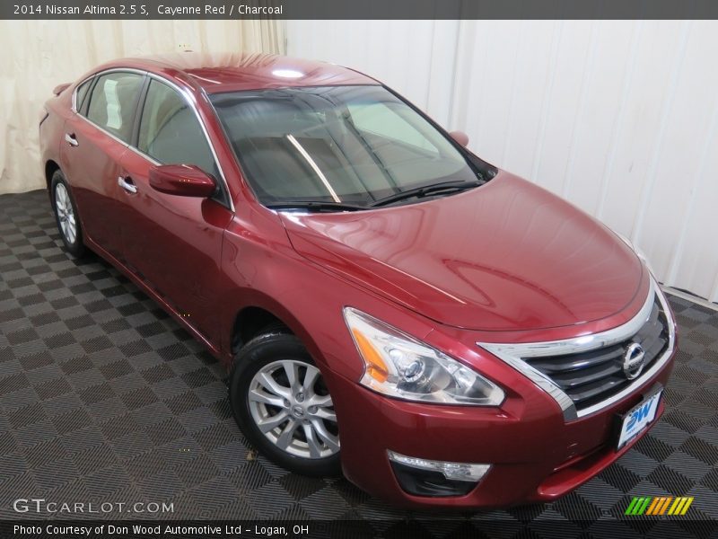 Cayenne Red / Charcoal 2014 Nissan Altima 2.5 S