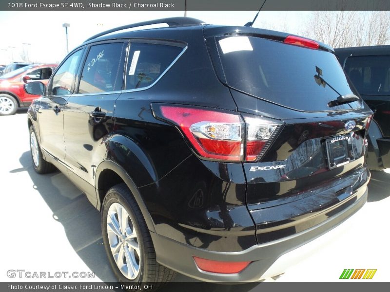 Shadow Black / Charcoal Black 2018 Ford Escape SE 4WD