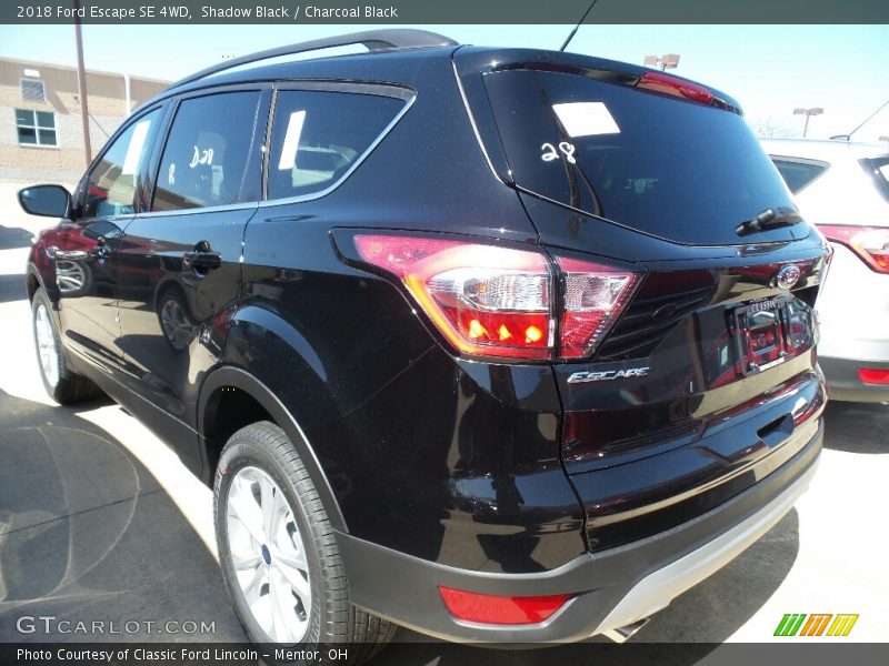 Shadow Black / Charcoal Black 2018 Ford Escape SE 4WD