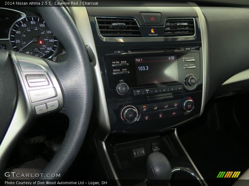 Cayenne Red / Charcoal 2014 Nissan Altima 2.5 S