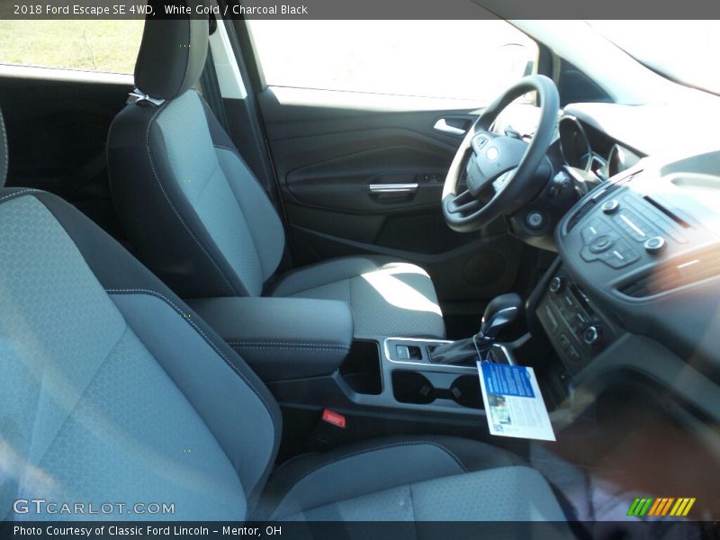 White Gold / Charcoal Black 2018 Ford Escape SE 4WD