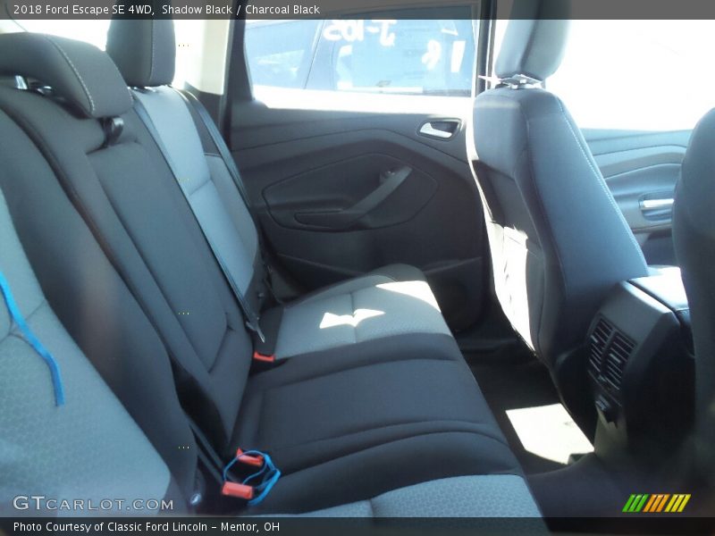 Shadow Black / Charcoal Black 2018 Ford Escape SE 4WD