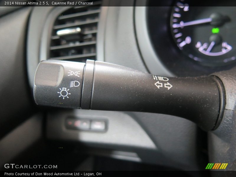 Cayenne Red / Charcoal 2014 Nissan Altima 2.5 S