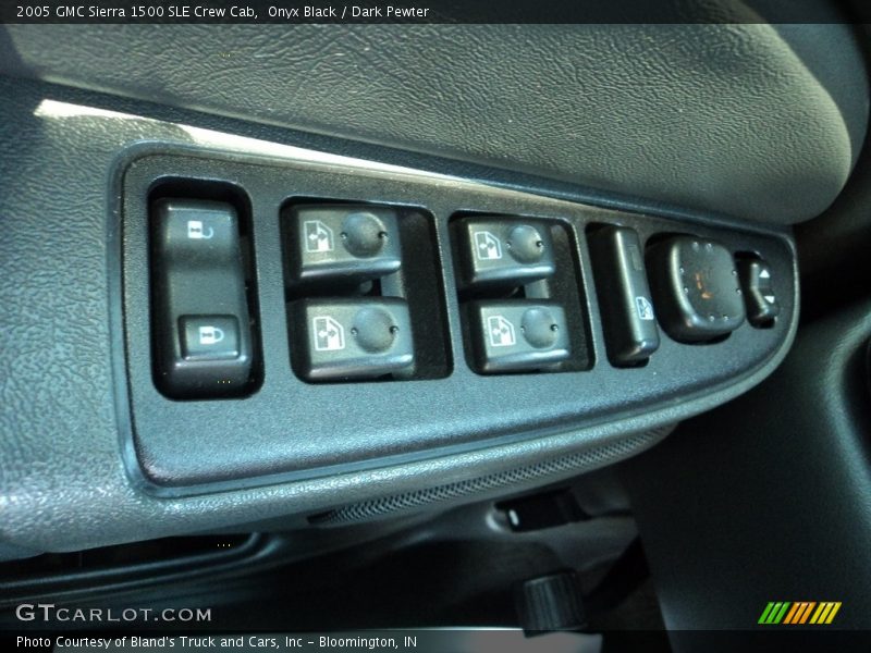Onyx Black / Dark Pewter 2005 GMC Sierra 1500 SLE Crew Cab