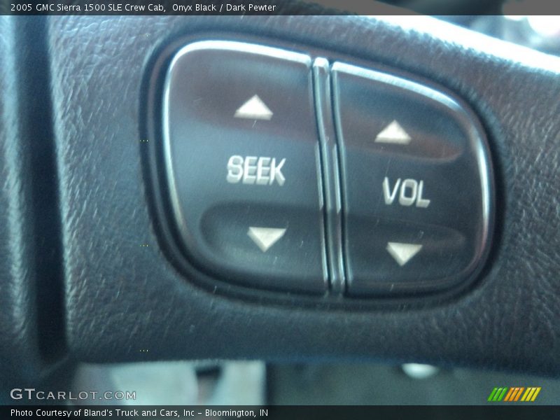 Onyx Black / Dark Pewter 2005 GMC Sierra 1500 SLE Crew Cab
