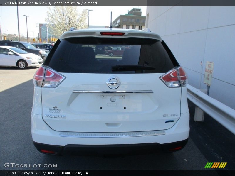 Moonlight White / Almond 2014 Nissan Rogue S AWD