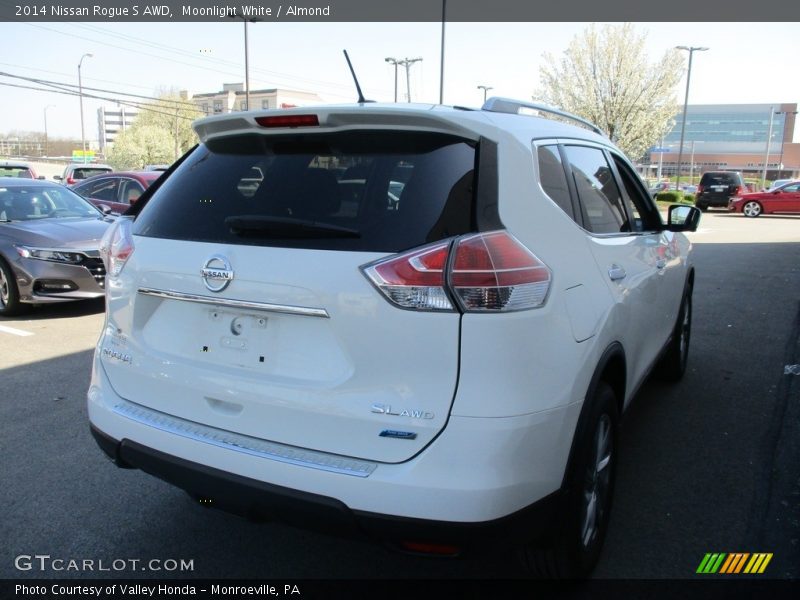 Moonlight White / Almond 2014 Nissan Rogue S AWD
