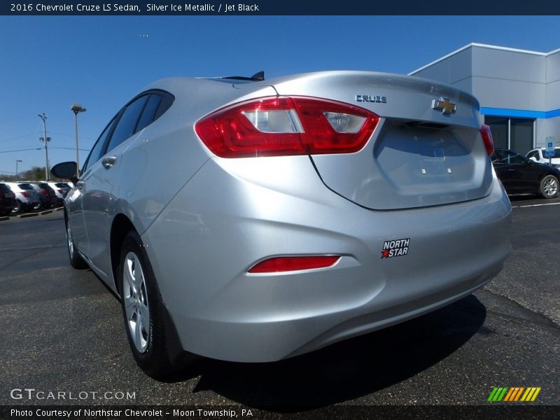 Silver Ice Metallic / Jet Black 2016 Chevrolet Cruze LS Sedan