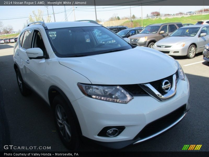 Moonlight White / Almond 2014 Nissan Rogue S AWD