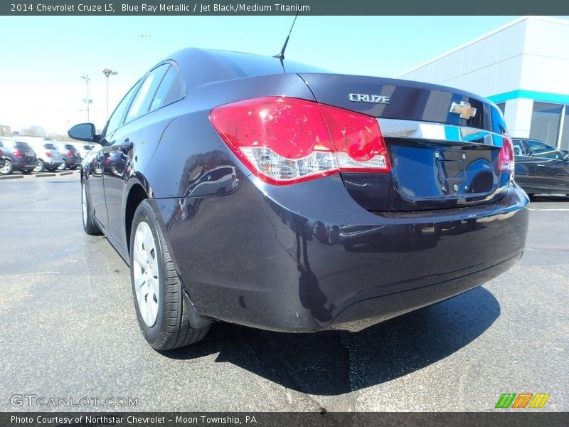 Blue Ray Metallic / Jet Black/Medium Titanium 2014 Chevrolet Cruze LS