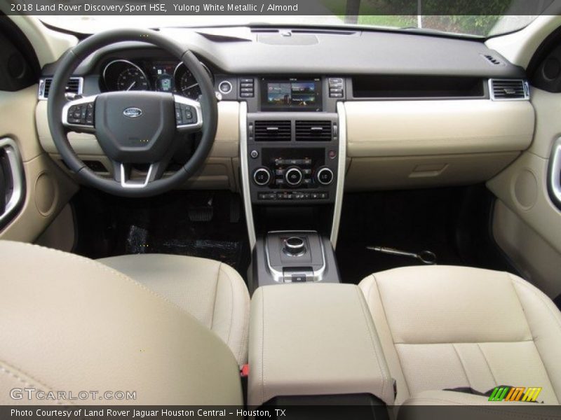 Yulong White Metallic / Almond 2018 Land Rover Discovery Sport HSE