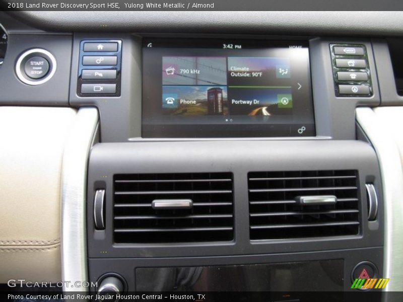 Yulong White Metallic / Almond 2018 Land Rover Discovery Sport HSE