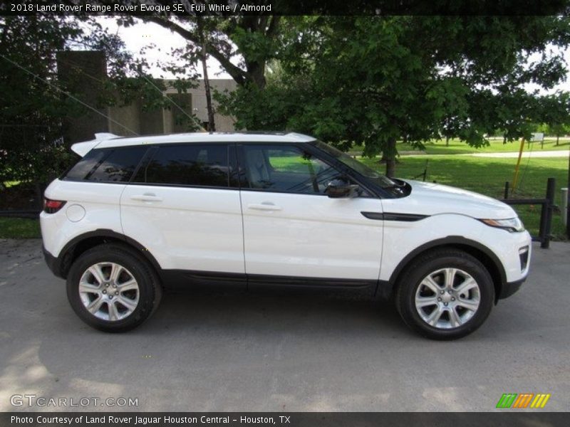 Fuji White / Almond 2018 Land Rover Range Rover Evoque SE