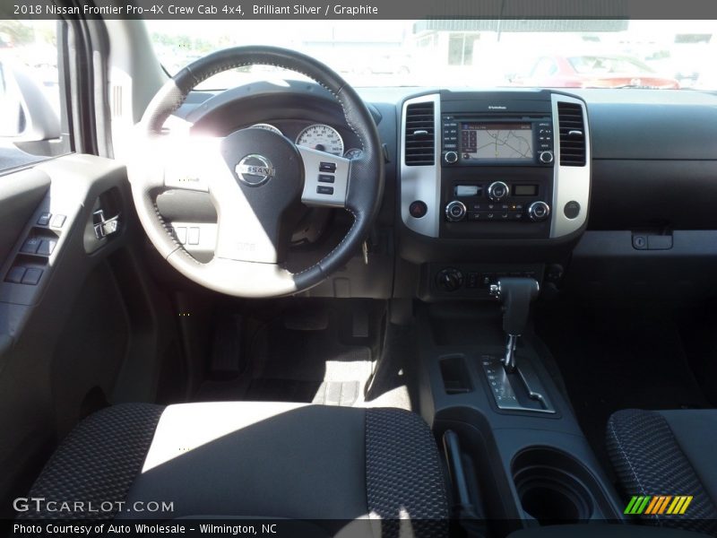 Brilliant Silver / Graphite 2018 Nissan Frontier Pro-4X Crew Cab 4x4