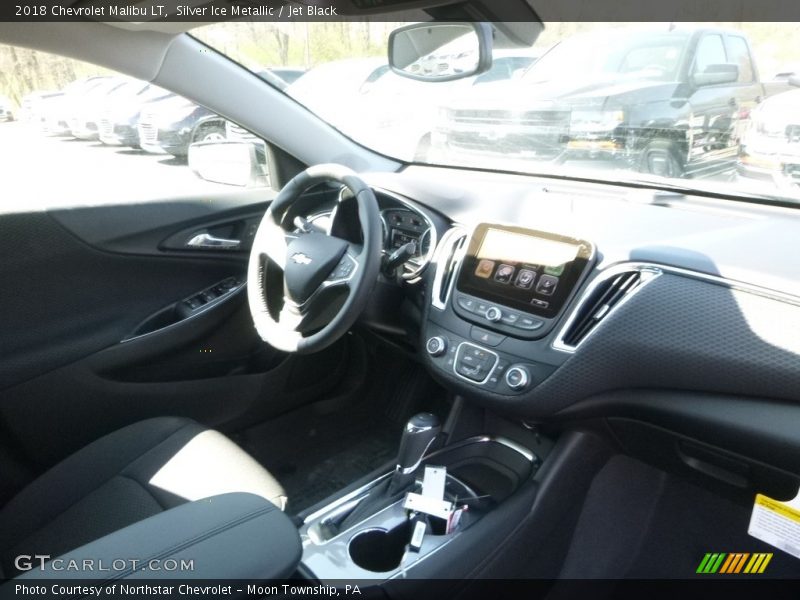 Silver Ice Metallic / Jet Black 2018 Chevrolet Malibu LT