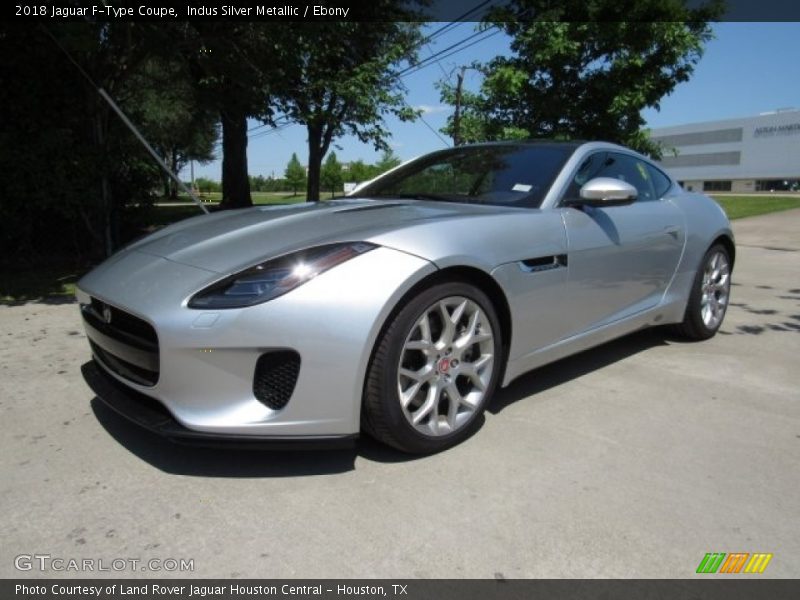 Front 3/4 View of 2018 F-Type Coupe