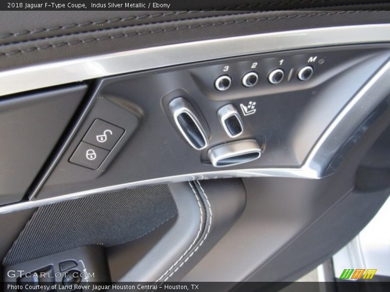 Controls of 2018 F-Type Coupe