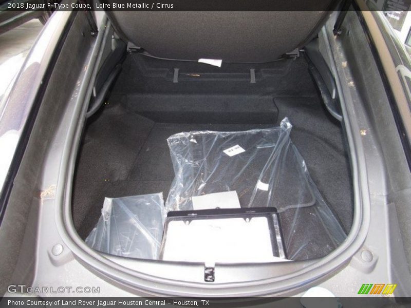 Loire Blue Metallic / Cirrus 2018 Jaguar F-Type Coupe