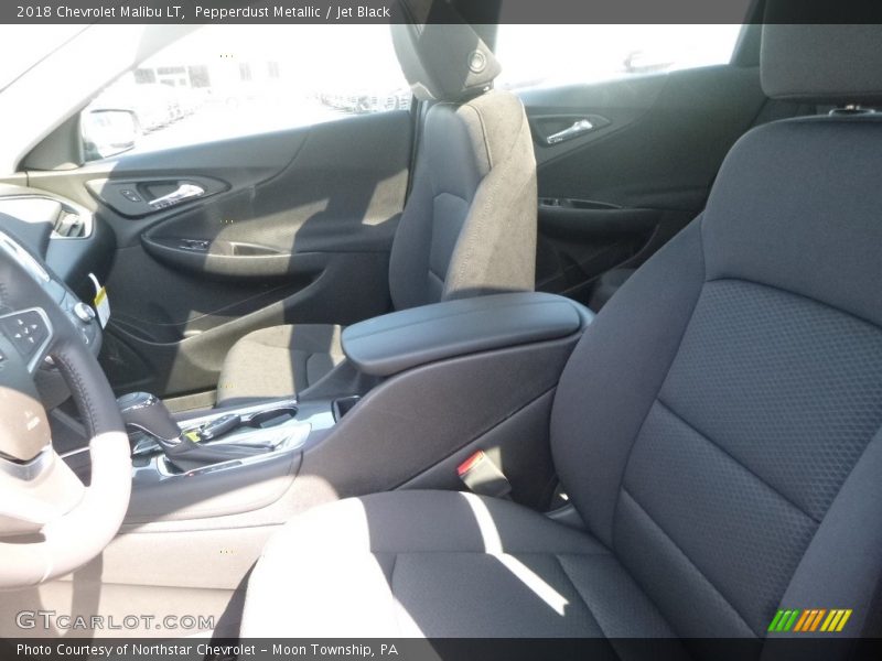 Pepperdust Metallic / Jet Black 2018 Chevrolet Malibu LT