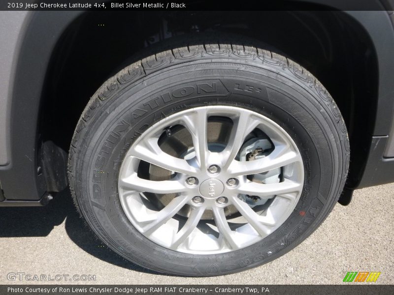 Billet Silver Metallic / Black 2019 Jeep Cherokee Latitude 4x4