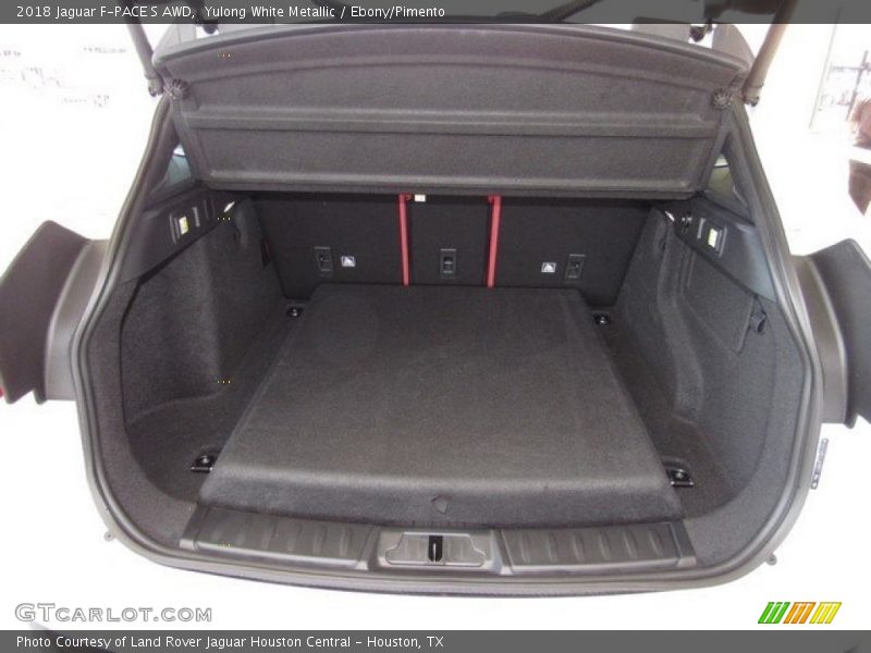  2018 F-PACE S AWD Trunk