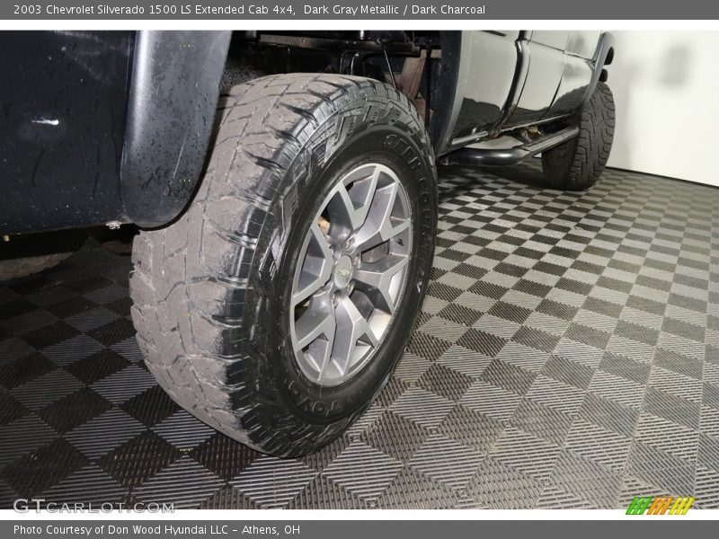 Dark Gray Metallic / Dark Charcoal 2003 Chevrolet Silverado 1500 LS Extended Cab 4x4